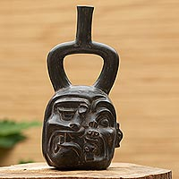 Vasija de cerámica - Perú arqueología cerámica jaguar-chamán vasija facial