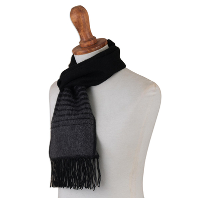 Schal aus Alpaka-Mischung - gestreifter Unisex-Schal in Grau und Schwarz