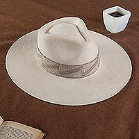 Alpaca and wool blend felt hat, 'Taclla in Alabaster' - Ivory Alpaca Blend Felt Hat