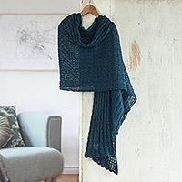Featured review for Baby alpaca blend shawl, Cozy Winter