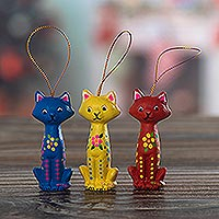 Ceramic ornaments, 'Christmas Cats' (set of 3) - Hand Painted Cat Ornaments (Set of 3)