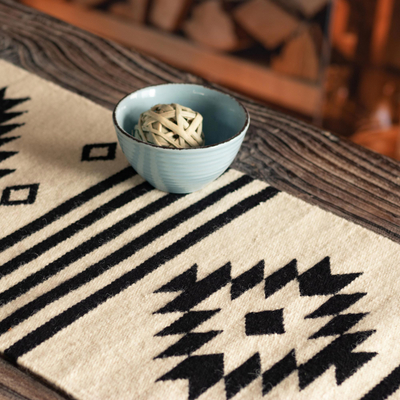 Tischläufer aus Wolle - Tischläufer aus Wolle mit nordamerikanischem Design aus Peru