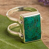 Reversible chrysocolla and sodalite cocktail ring, 'Mood Change' - Chrysocolla and Sodalite Reversible Cocktail Ring from Peru