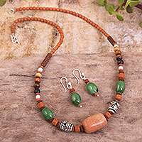 Juego de joyas con cuentas de jaspe, 'Perú verde' - Juego de collar y aretes con cuentas de jaspe y cerámica
