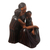 Skulptur aus Zedernholz - Zedernholzskulptur einer Frau mit ihren beiden Kindern