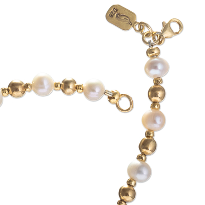 Gold-plated cultured pearl beaded bracelet, 'Leading Lady' - Beaded Bracelet with Cultured Pearl