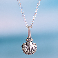 Cultured pearl pendant necklace, 'Treasure Within' - Shell Necklace with Cultured Pearl