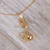 Collar colgante chapado en oro - Collar con colgante chapado en oro con temática de gato hecho a mano en Perú