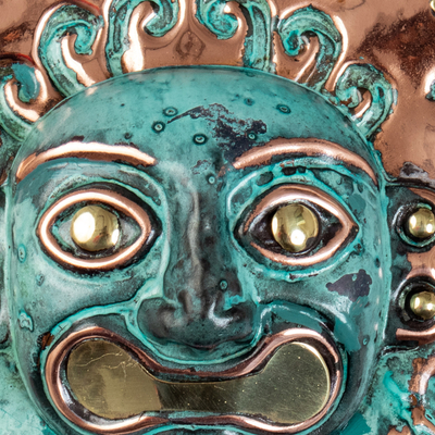 Maske aus Kupfer und Bronze, „Solar Octopus“ - Handgefertigte peruanische dekorative Wandmaske aus Kupfer und Bronze