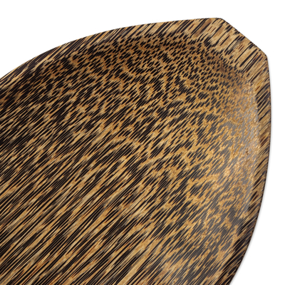 Holzplatte - Chambira-Holzplatte, handgeschnitzt in Peru