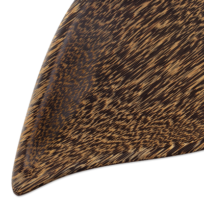 Holzplatte - Handgeschnitzte, blattförmige Holzplatte aus Chambira-Holz