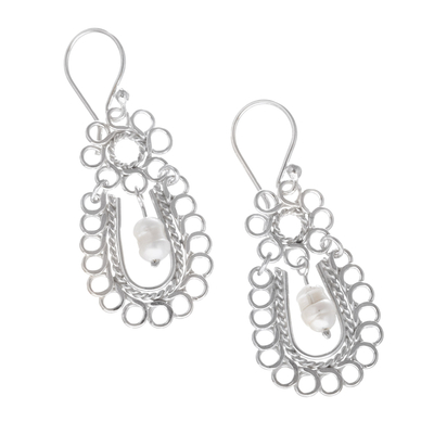 Ohrhänger aus Zuchtperlen - Ohrhänger aus Sterlingsilber mit Ringen und cremefarbenen Perlen