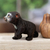 Holzskulptur - Handgeschnitzte Zedernholzskulptur eines Andenbären aus Peru