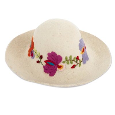 Cusco Handmade Wool Felt Hat in Ivory with Floral Embroidery