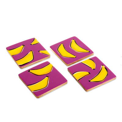 Posavasos de madera, (juego de 4) - 4 posavasos de madera con temática de plátano pintados a mano en Colombia