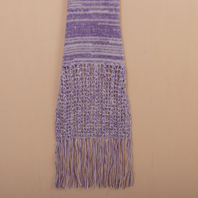 Schal aus Alpaka-Mischung - Gestrickter Schal aus Alpaka-Mischung in Elfenbein und Violett mit Fransen