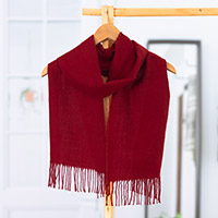 Schal aus 100 % Alpaka, „Red Tide“ – Schal mit Fransen aus 100 % Alpaka in Rot, handgewebt in Peru