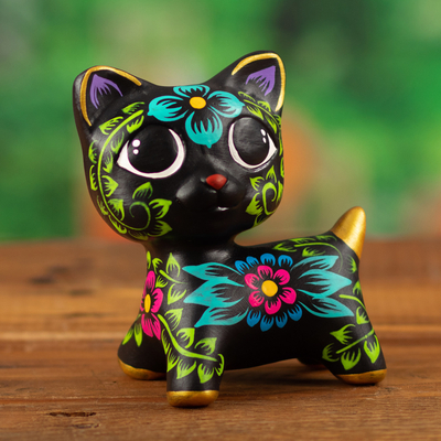 Keramikfigur - Handgefertigte Kätzchenfigur aus schwarzer Keramik mit Blumen- und Blattmuster