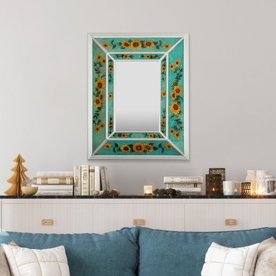 Wandspiegel aus rückseitig lackiertem Glas - Blumengrüner Wandspiegel aus hinterlackiertem Glas aus Peru