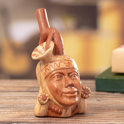 Vasija de ceramica decorativa - Antigua vasija de ceramica decorativa estilo mochica peruana.