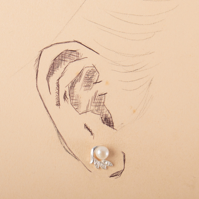 Aretes de perlas cultivadas - Pendientes de botón en forma de ala de plata de ley con perlas cultivadas