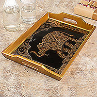Tablett aus rückseitig bemaltem Glas, „Oriental Treasure“ – klassisches goldfarbenes, rückseitig bemaltes Glastablett