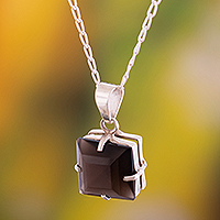 Halskette mit Obsidian-Anhänger, „Nocturnal Spell“ – Halskette aus Sterlingsilber mit quadratischem Obsidian-Anhänger
