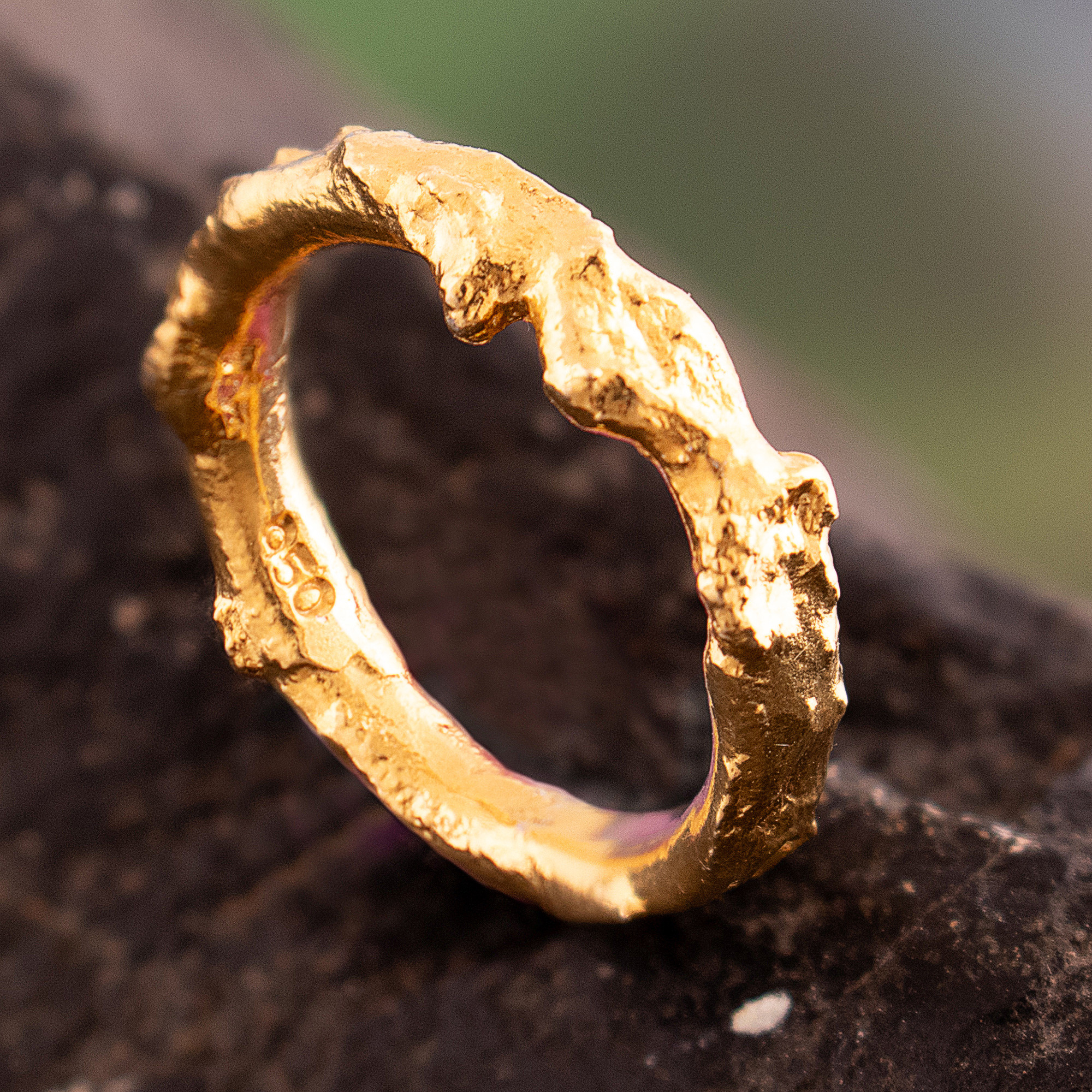 24k Gold-Plated Modern Textured Unisex Band Ring from Peru, 'Rugged Essence'