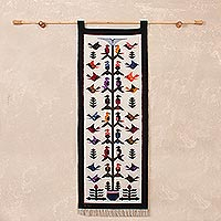 Tapiz de lana, 'Canción del colibrí' - Hermoso tapiz de lana de comercio justo