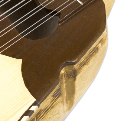Holz-Charangogitarre, 'Inka-Sonne - Echte peruanische Charango-Gitarre mit Koffer