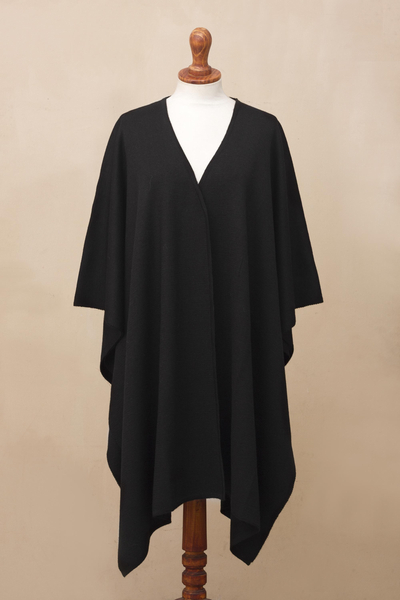 Alpaca blend ruana, 'Versatile Black' - Alpaca Wool Solid Kimono Ruana in Black