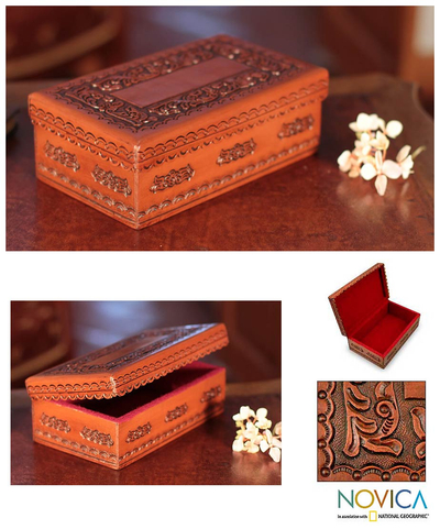 Kästchen aus getriebenem Leder, 'Lope de Vega' - Handgefertigte dekorative Box aus geprägtem Leder
