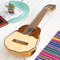 Wood ronroco guitar, Inca Sun