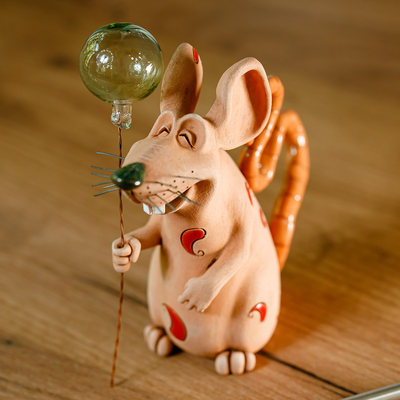 Estatuilla de cerámica - Figura de ratón con globo hecha a mano en cerámica y vidrio
