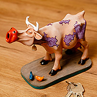 Figura de cerámica, 'Vaca mugiendo' - Figura de cerámica de vaca hecha y pintada a mano en Uzbekistán