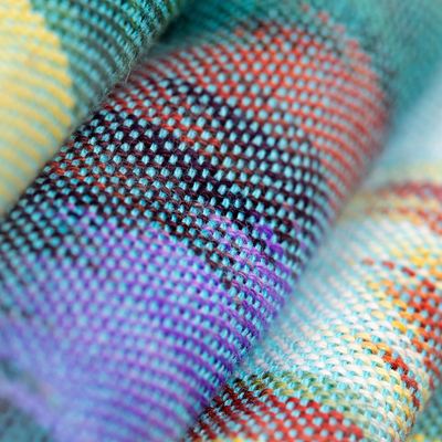 Bufanda ikat de algodón, 'Bosque de Fergana' - Bufanda Ikat de algodón con flecos colorida tejida a mano en Uzbekistán