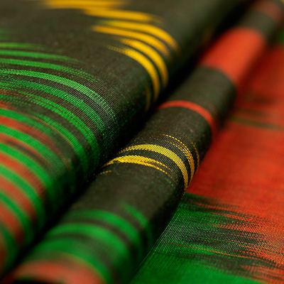 Ikat-Schal aus Seide - Handgewebter Ikat-Schal aus Seide mit Fransen in Braun, Grün und Gelb