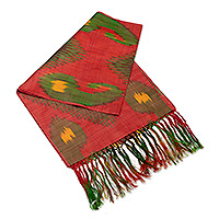Pañuelo ikat de seda, 'Mercado de Samarcanda' - Pañuelo Ikat de seda con flecos tejido a mano en rojo, marrón y amarillo