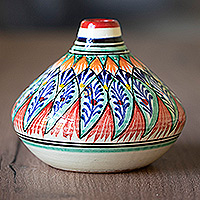 Jarrón de cerámica esmaltada, 'Uzbek Delight' - Jarrón de cerámica esmaltada con motivos pintados a mano de Uzbekistán