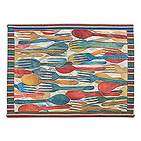 Wandbehang aus Baumwolle und Seide, „Gabeln und Löffel“ – handbemalter, skurriler mehrfarbiger Wandbehang