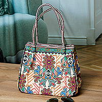 Iroki-Kreuzstich-Einkaufstasche, „Flower Magnetism“ – Einkaufstasche mit floraler usbekischer Irokoi-Handstickerei