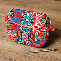 Iroki-Stickerei-Schultertasche, „Trendy Allure“ – Handbestickte Suzani-Schultertasche aus Baumwollmischung mit Blumen- und Blattmuster
