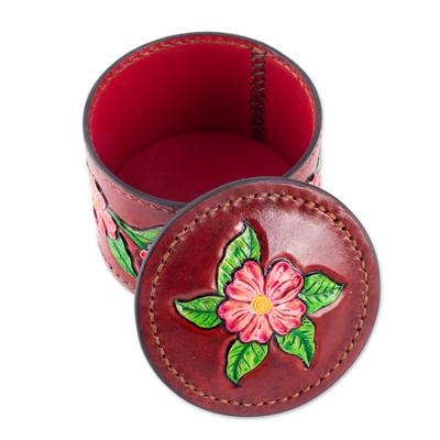 Dekorative Box aus Leder - Handbemalte dekorative Box aus geprägtem Leder mit Blumen- und Blattmuster