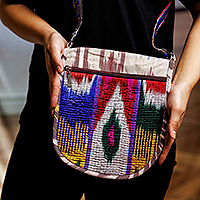 Cabestrillo ikat de seda, 'Rainbow Vitality' - Cabestrillo de seda artesanal en tonos arcoíris y vibrantes