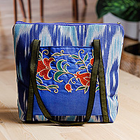 Bolso de hombro de algodón Ikat, 'Blue Finesse' - Bolso de hombro de algodón azul con estampado floral Ikat con cremallera