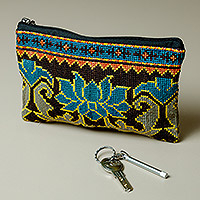Bolsa cosmética de seda bordada, 'Serene Oasis' - Bolsa cosmética de seda bordada floral Iroki en azul y marrón