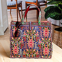 Handbestickte Iroki-Einkaufstasche, „Alluring Flora“ – Einkaufstasche mit floraler Iroki-Handstickerei aus Usbekistan
