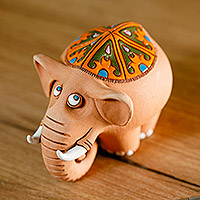 Figura de cerámica, 'Elefante vivaz' - Figura de elefante de cerámica hecha a mano de Uzbekistán