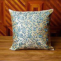 Funda de cojín de seda y algodón, 'Celestial Omen' - Funda de cojín de seda azul con temática de granada bordada
