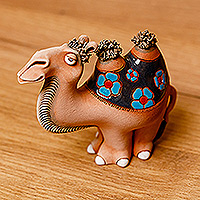 Figura de cerámica, 'Serene Camel' - Figura de camello de cerámica floral hecha a mano de Uzbekistán